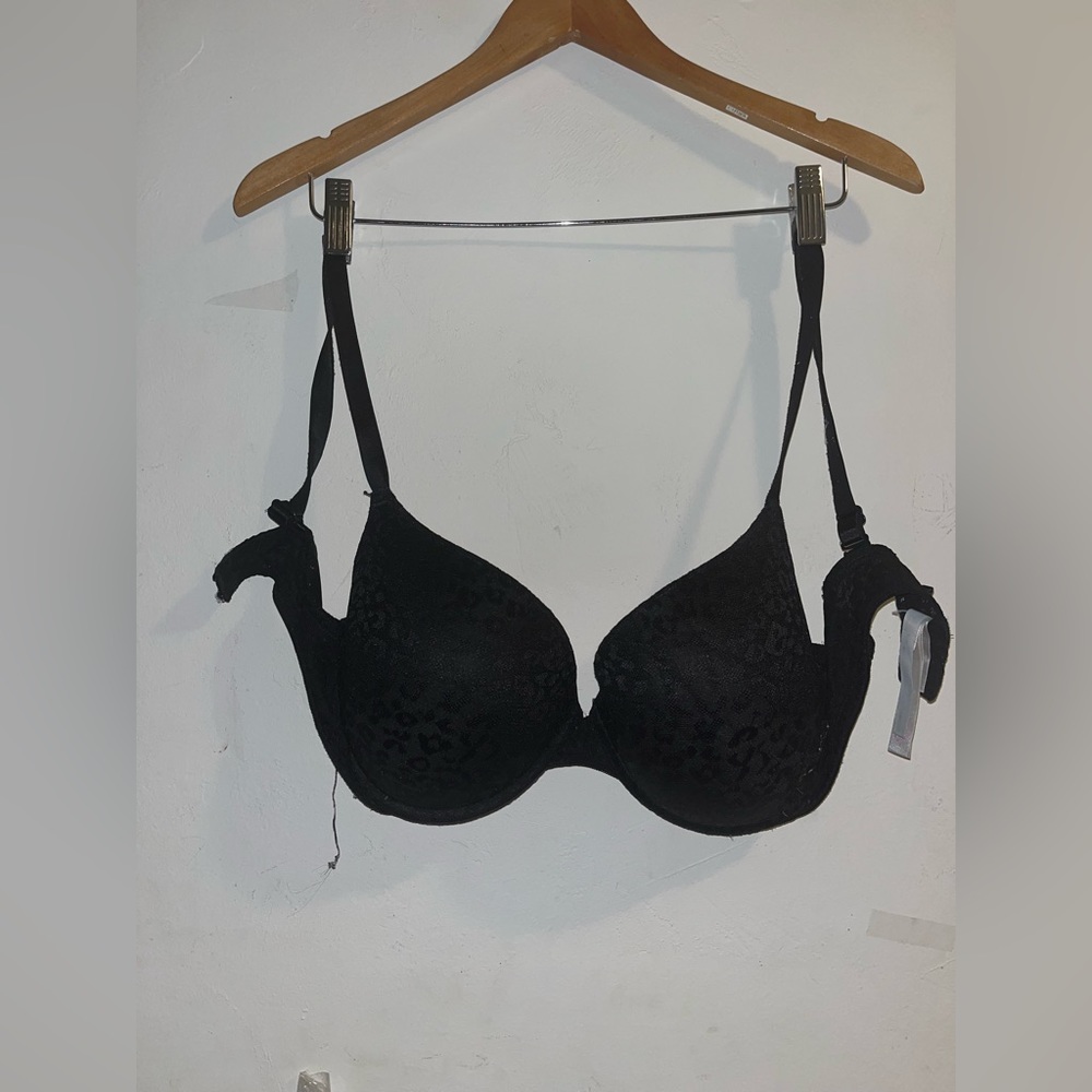 Black lace Push-up Bra size 36 DD from No Boundaries Converts To RacerBack